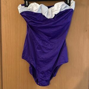 Sirena II Women’s Vintage Ruffle One Piece Swimsuit Purple White Size 12-14